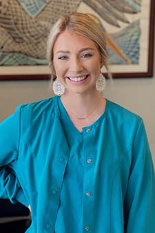 Ashton - Dental Assistant