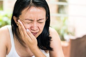 woman with a toothache